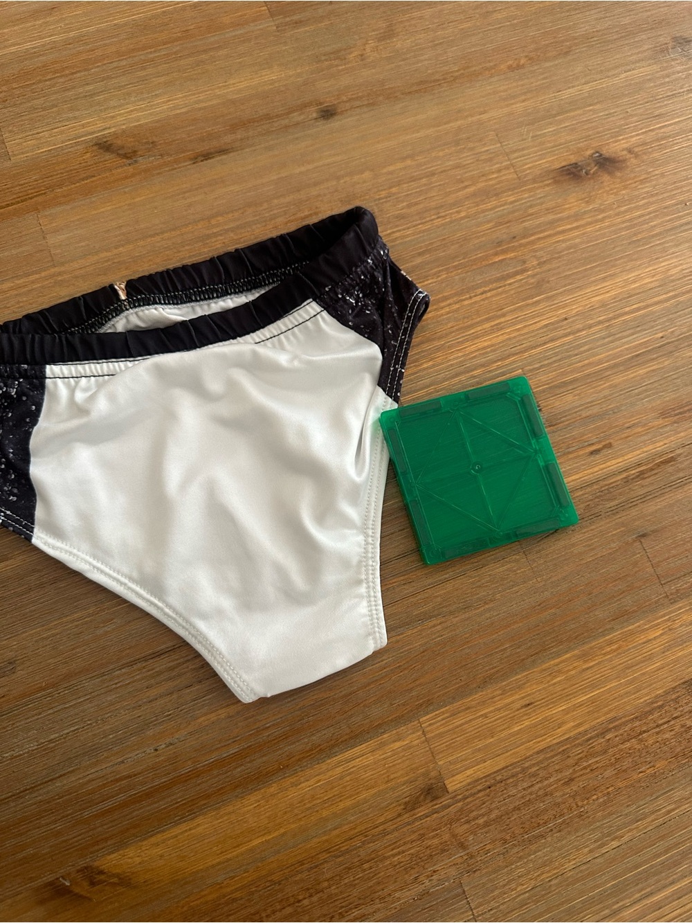 Huntrix/K pop demon hunter theme swim suit - Picture 3 of 3